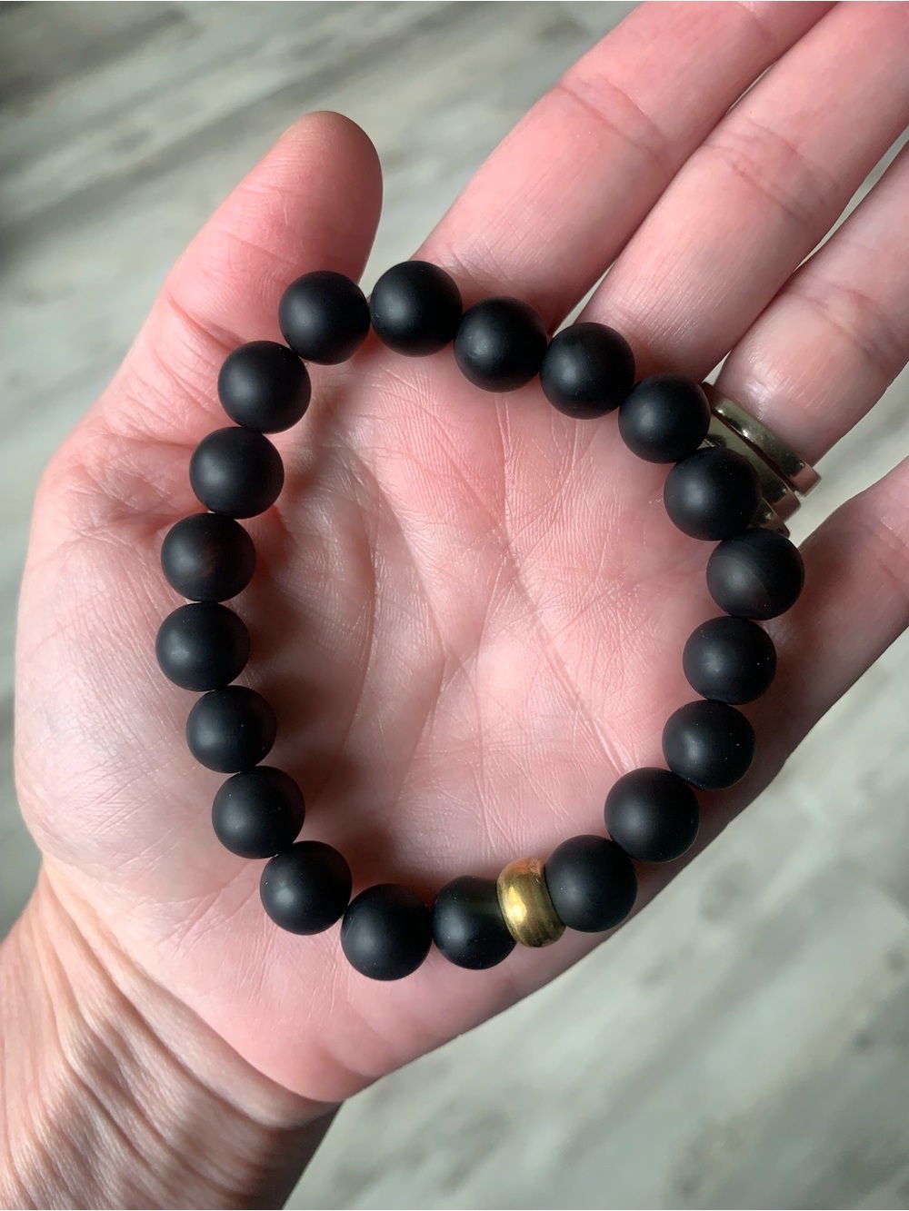 ✨ NIB Shivam 8" Genuine Gemstone Black Onyx Beaded Bracelet with brass bead - Picture 9 of 10